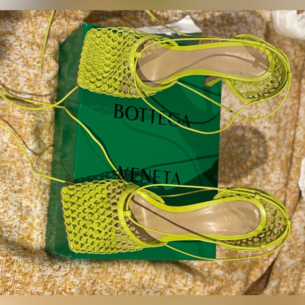Bottega Veneta Lime Green Stretch Heels, Like New